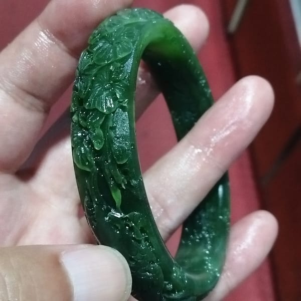 Green Chinese Nephrite Hand-Carved Jade Bangle 6
